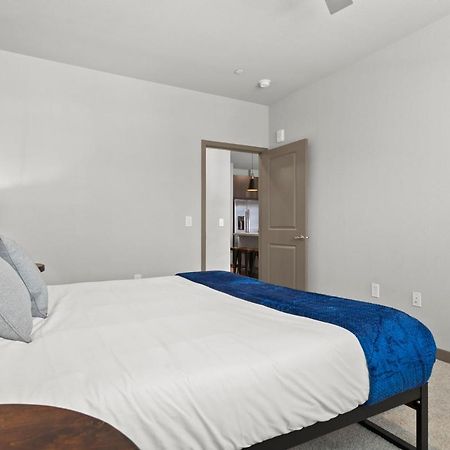 Cozysuites Phx Roro Gym, Pool, Pets, Parking! #9 Phoenix Exterior photo