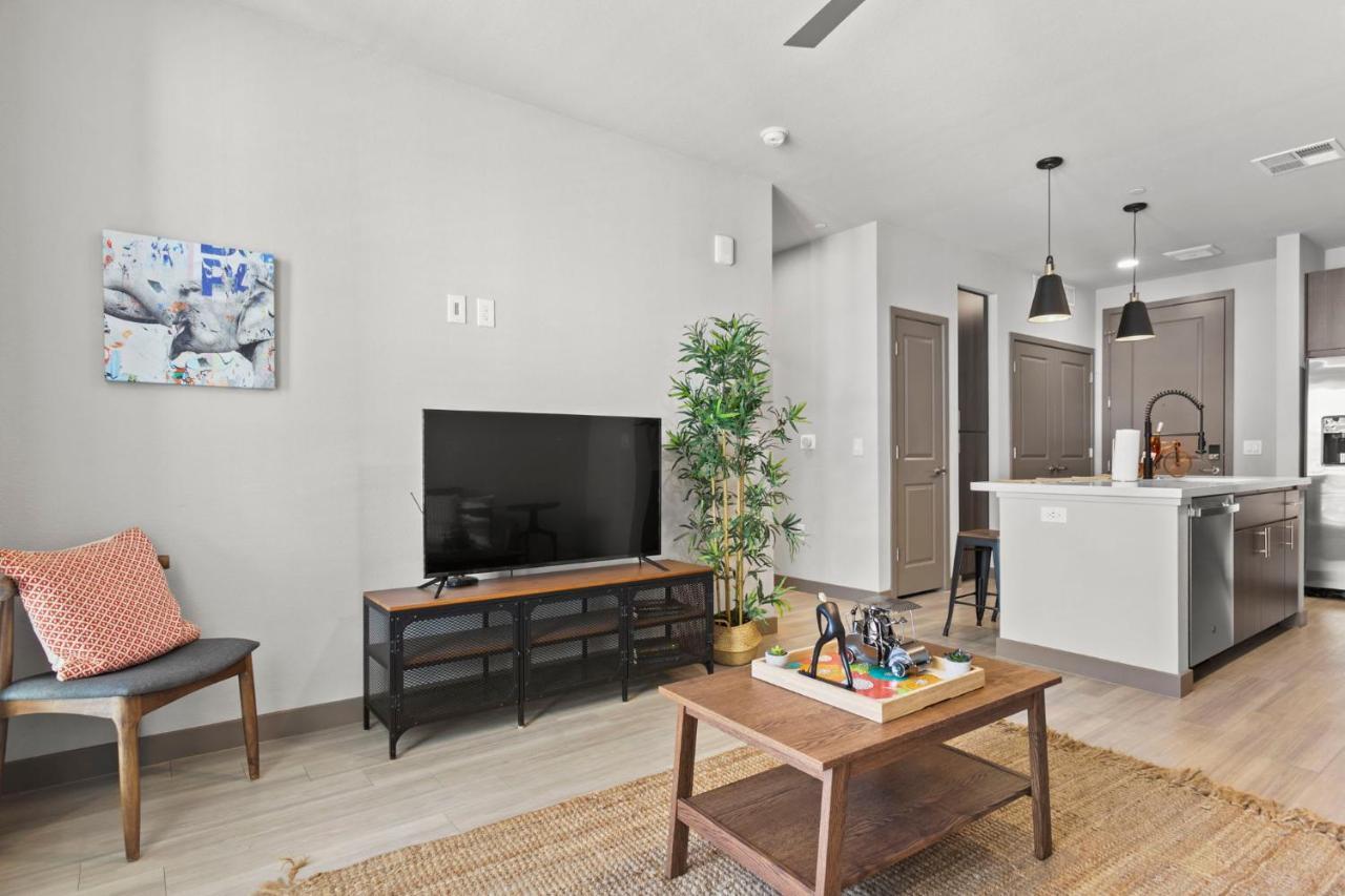 Cozysuites Phx Roro Gym, Pool, Pets, Parking! #9 Phoenix Exterior photo